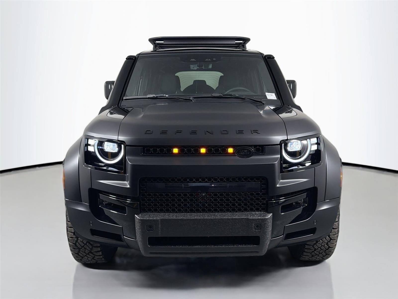 New 2026 Narvik Black LAND ROVER OCTA image 2