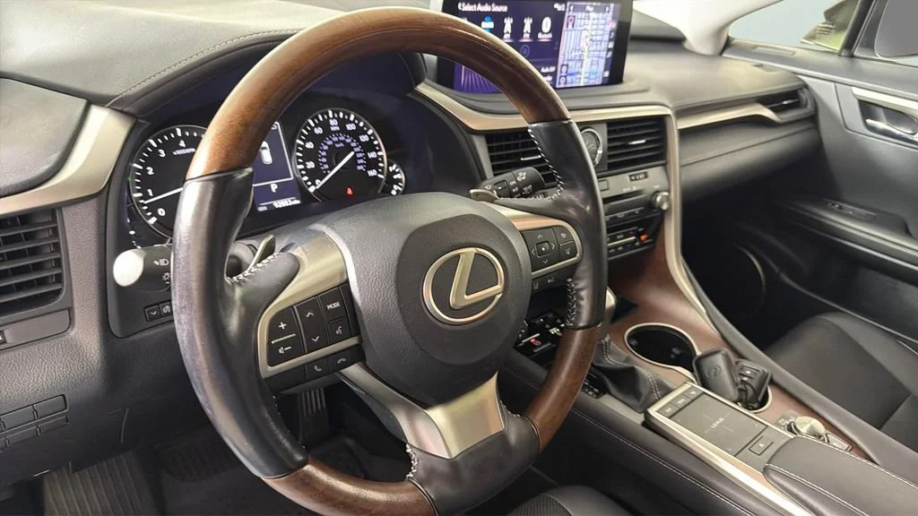 Used 2022 Black Lexus RX 350L image 21