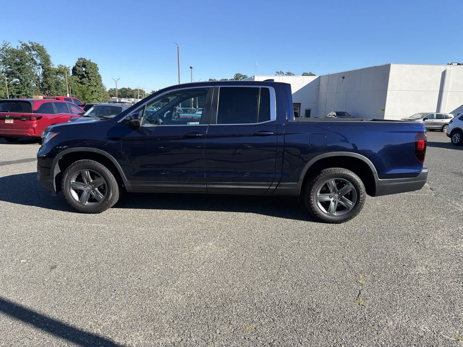 Used 2023 Obsidian Blue Pearl Honda RTL image 2