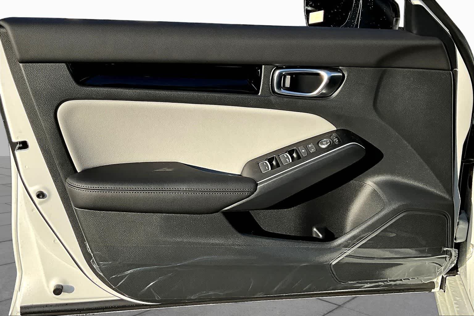 New 2026 Platinum White Pearl Honda Sport Touring image 13
