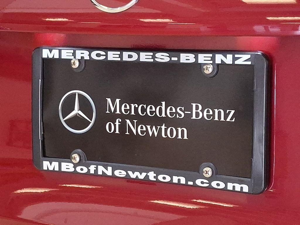 New 2026 MANUFAKTUR Patagonia Red Metallic Mercedes-Benz GLB 250 image 30