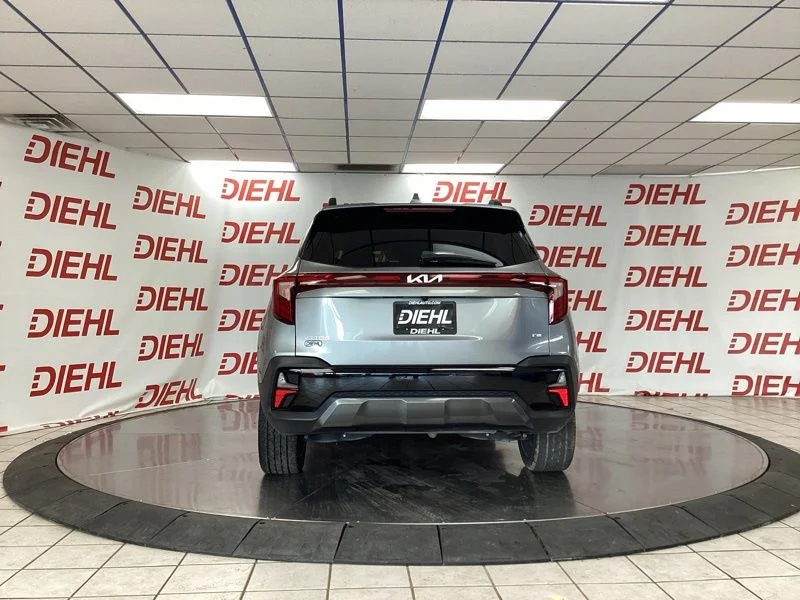 Used 2024 Gray Kia X-Line image 6