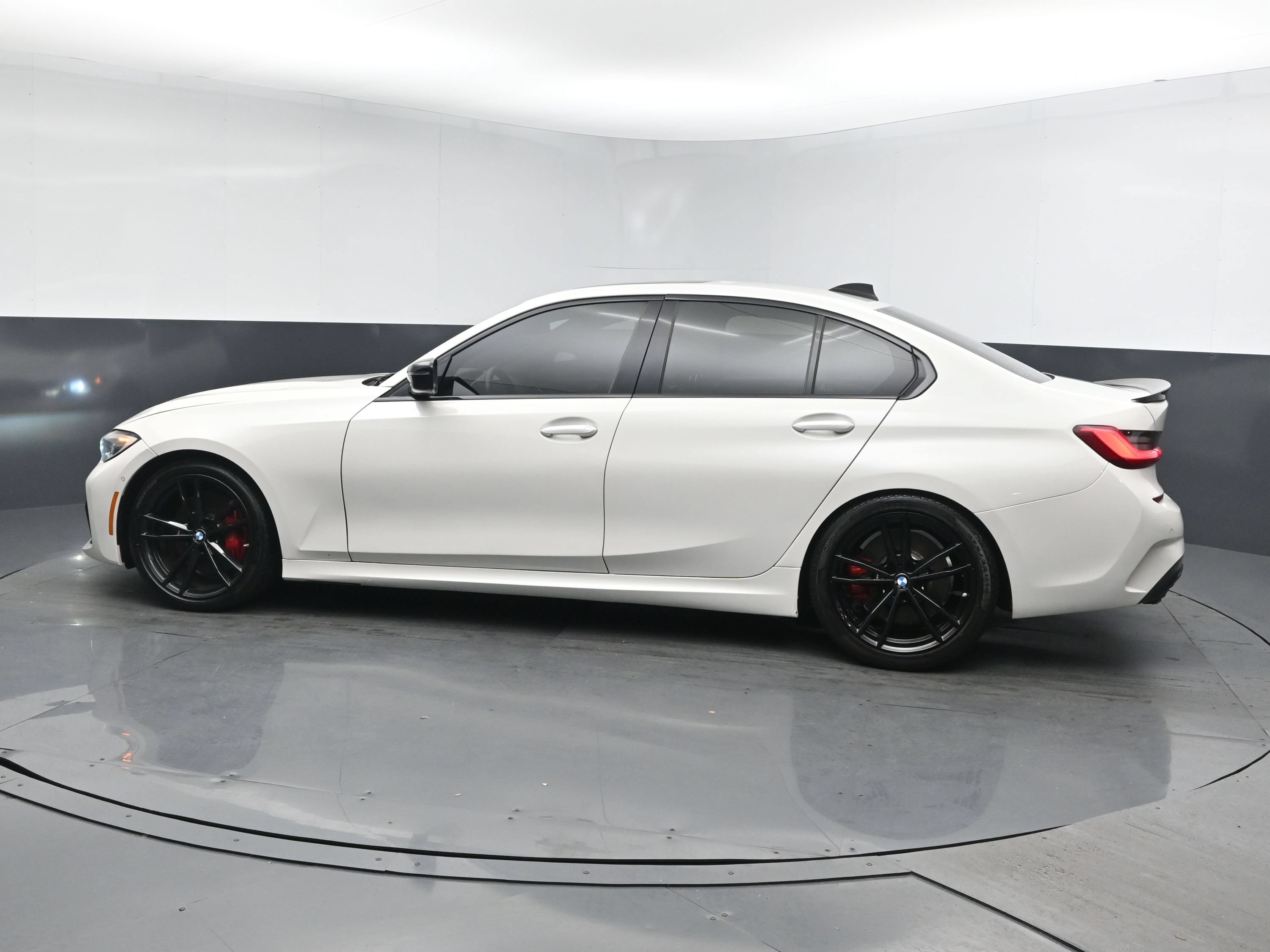 Used 2021 Mineral White Metallic BMW M340i image 4