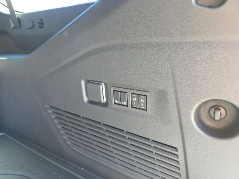 2026 Chevrolet Suburban Premier - Photo 30