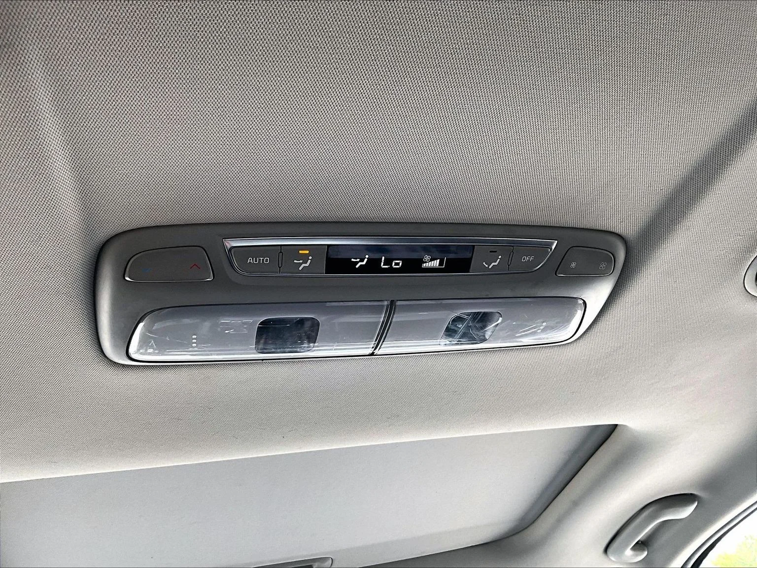 Used 2020 Black Kia EX image 34