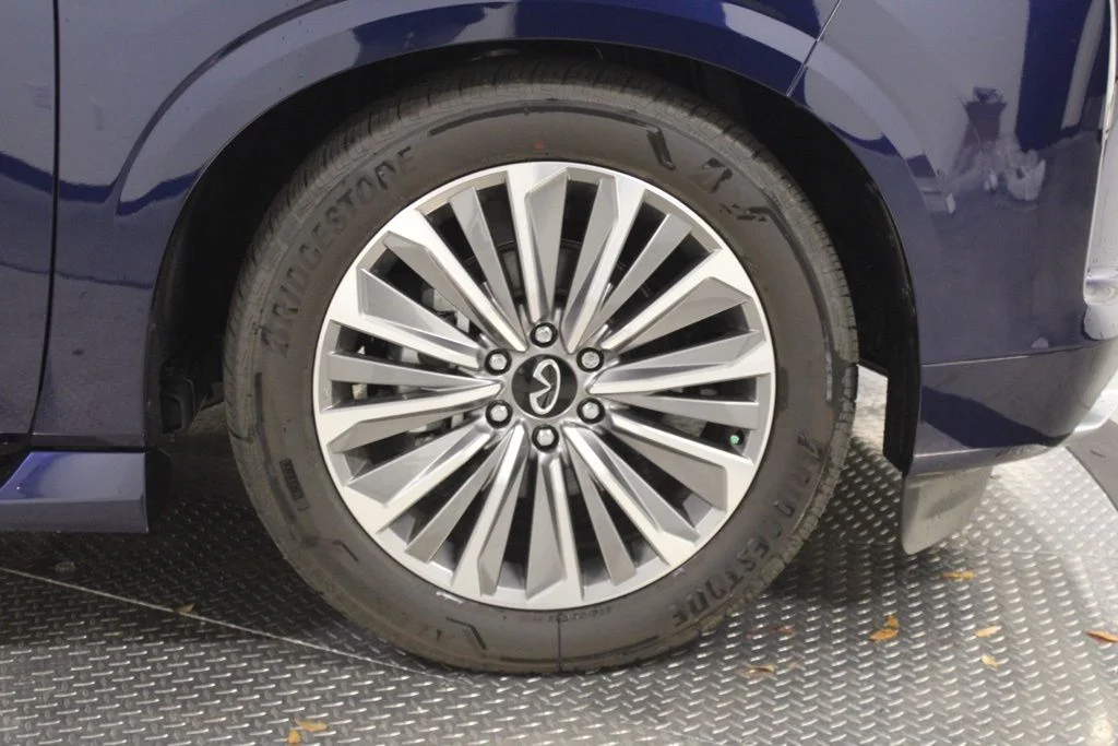 2025 INFINITI QX80 Luxe 4WD - Photo 10