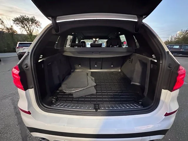 Used 2018 White BMW xDrive30i image 10
