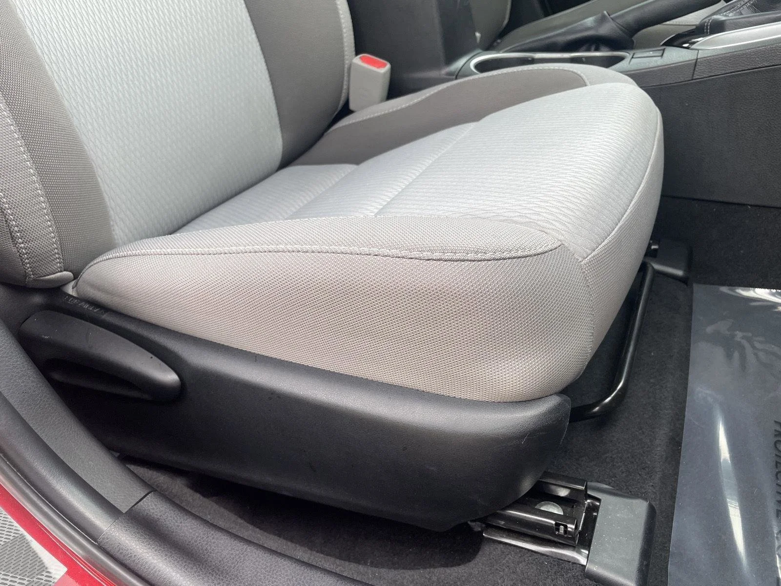 Used 2018 Barcelona Red Metallic Toyota LE image 10