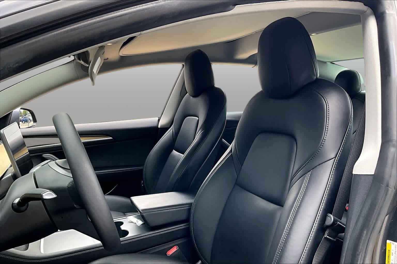 Used 2021 Deep Blue Metallic Tesla Standard Range Plus image 7
