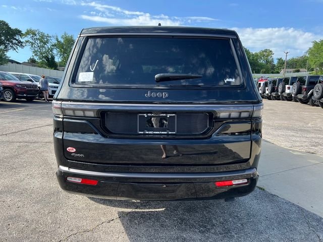 New 2026 High Gloss Black Exterior Paint Jeep Limited Reserve image 8