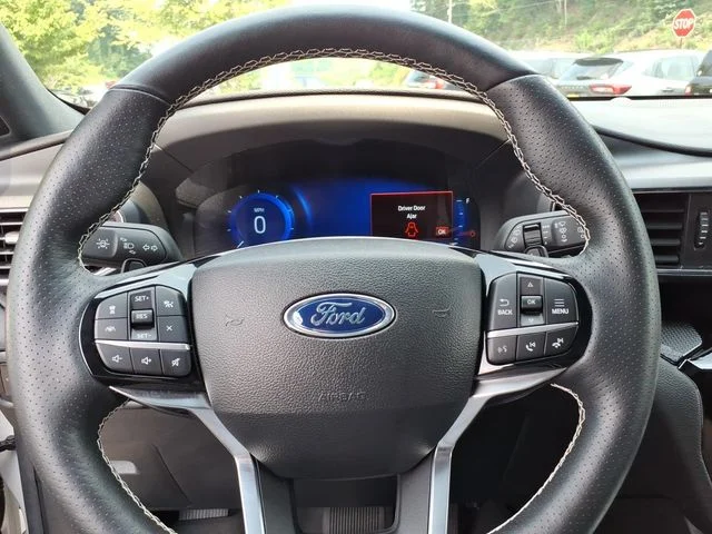 Used 2023 White Ford ST image 23