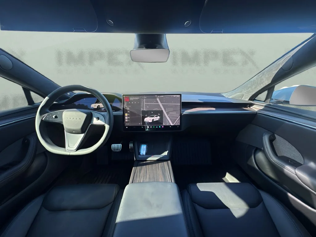 Used 2024  Tesla Long Range image 14