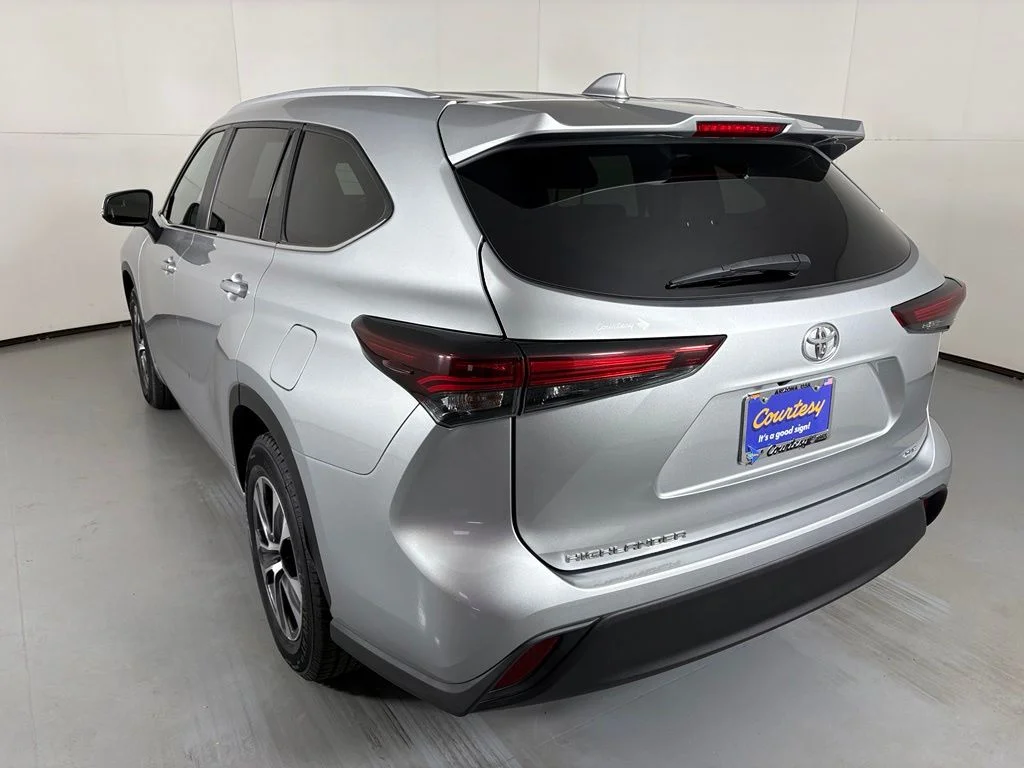 Used 2024 Silver Toyota XLE image 6
