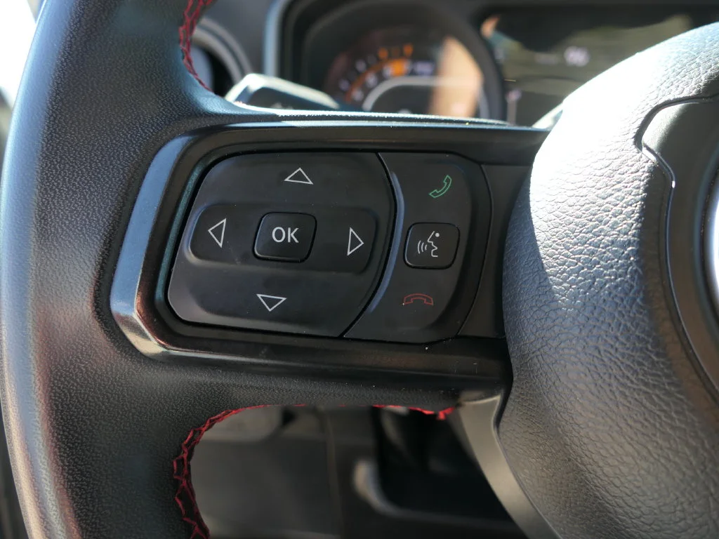 Used 2024 Earl Clearcoat Jeep Rubicon image 15