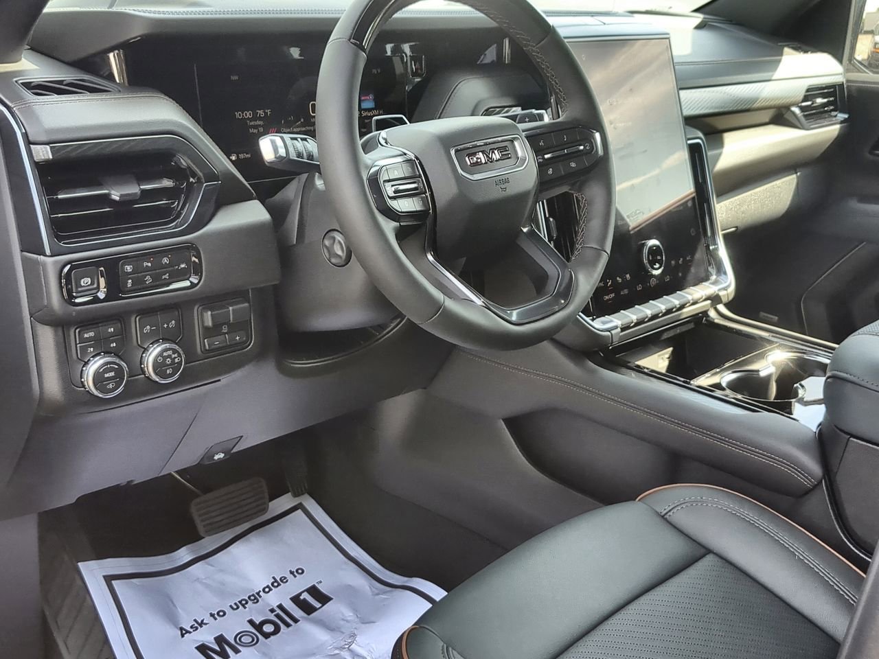 2026 GMC Yukon XL AT4 - Photo 10