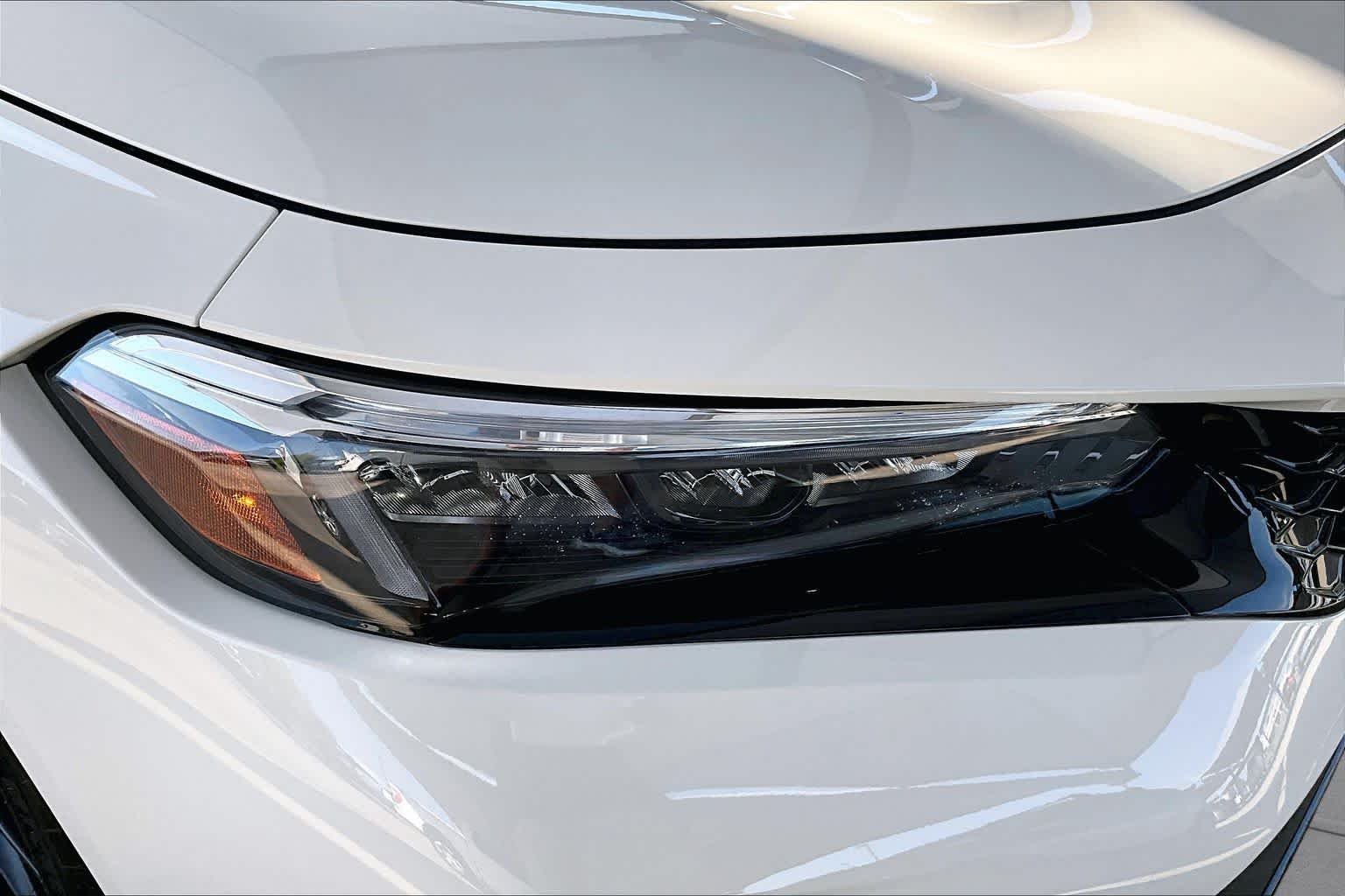 Used 2025 Championship White Honda Civic Type R image 28
