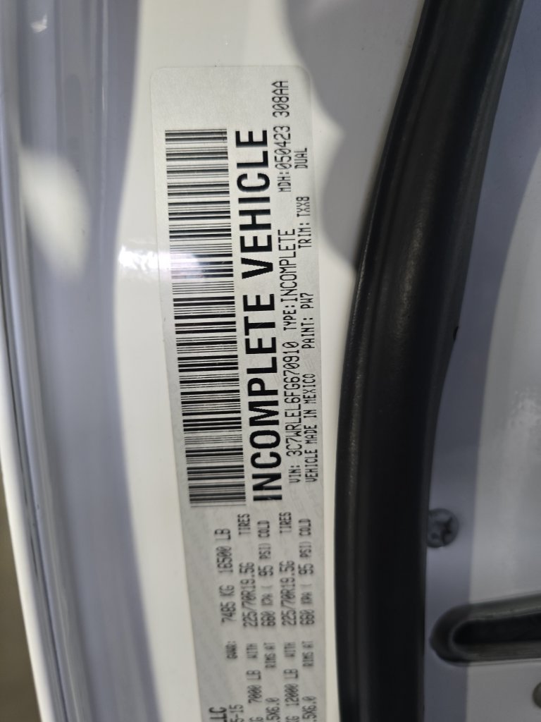 Used 2015 White Ram Tradesman image 23