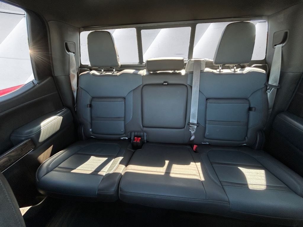 Used 2020 White GMC Denali image 18