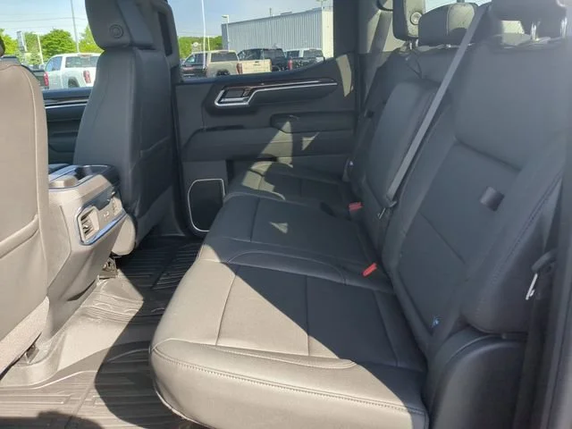 New 2026 Sterling Metallic GMC Elevation image 27