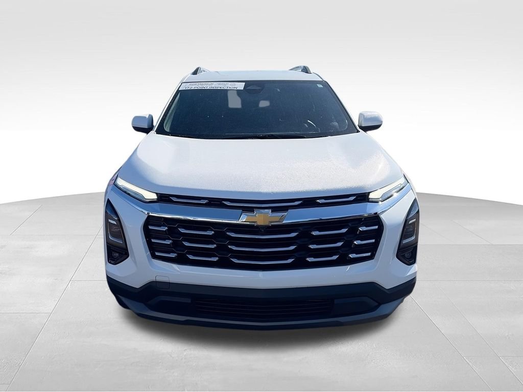 Used 2025 White Chevrolet LT image 4