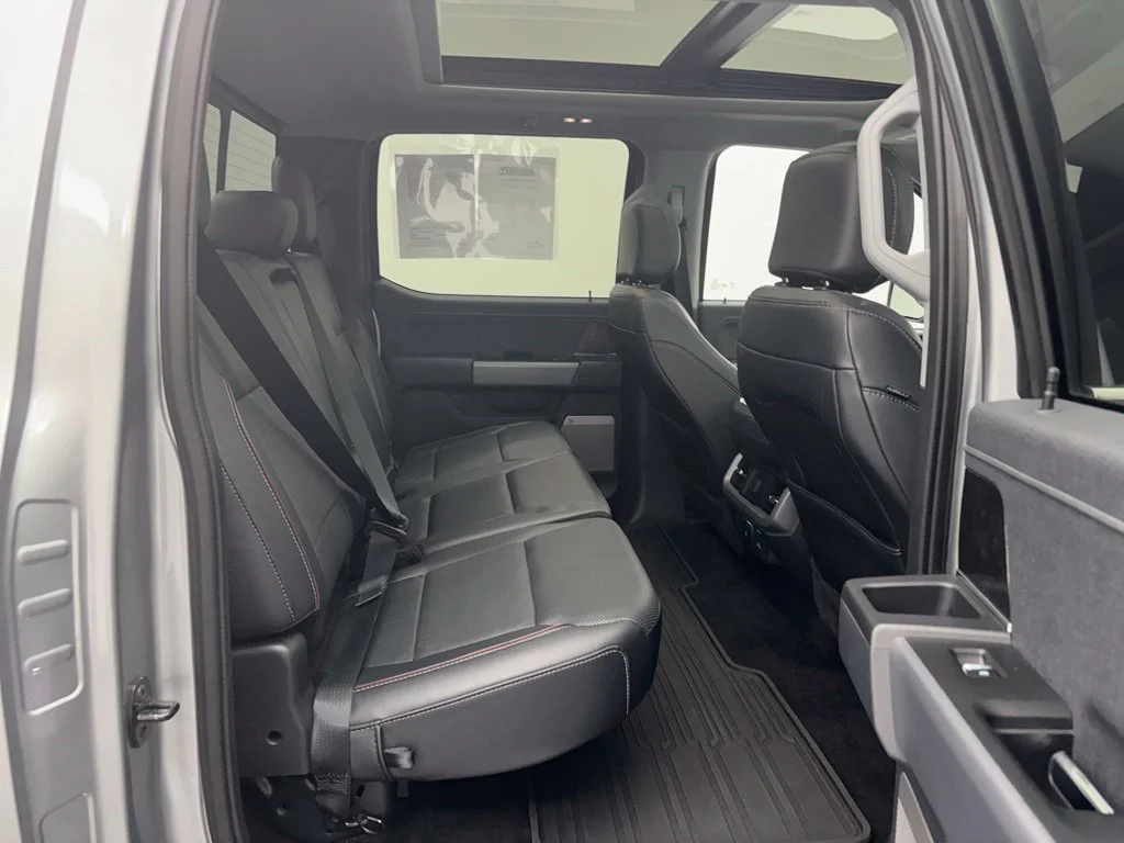 Used 2023 Silver Ford Lariat image 43