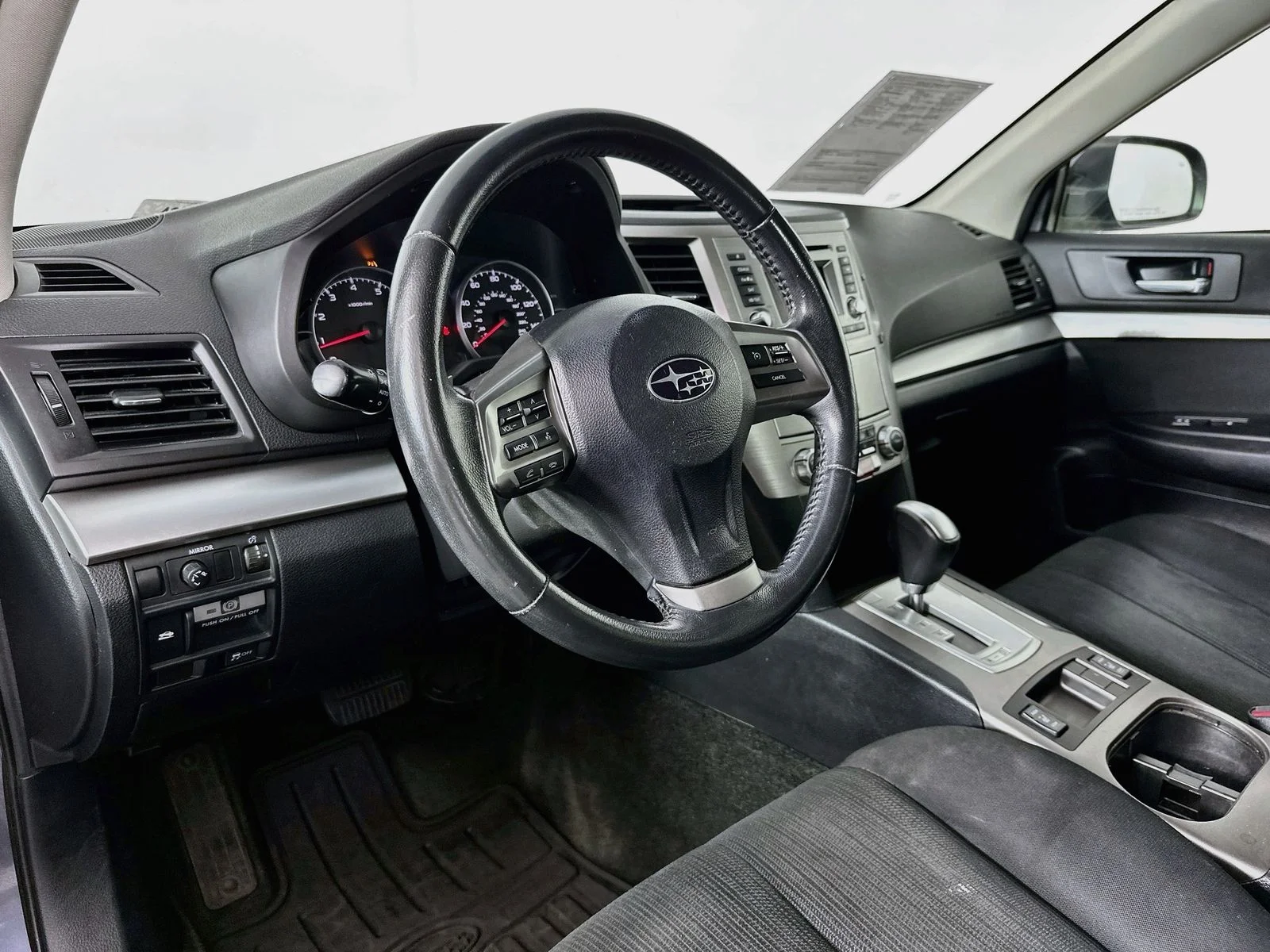 Used 2014 Carbide Gray Metallic Subaru 2.5i Premium image 9