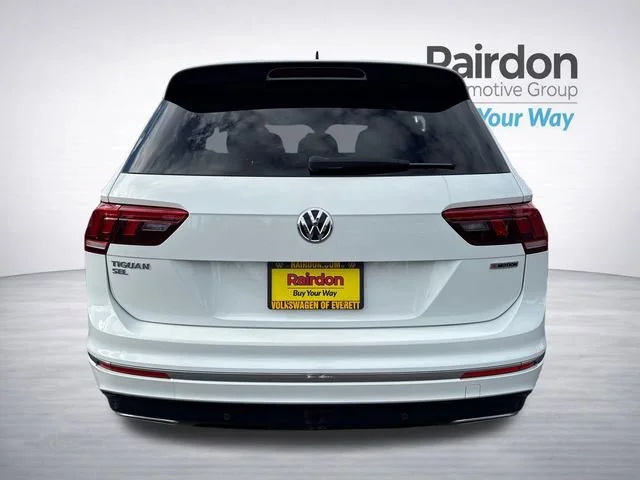 Used 2020  Volkswagen SEL Premium R-Line image 6