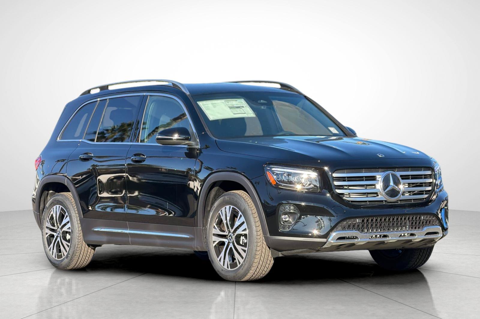 New 2026 Night Black Mercedes-Benz GLB 250 image 28