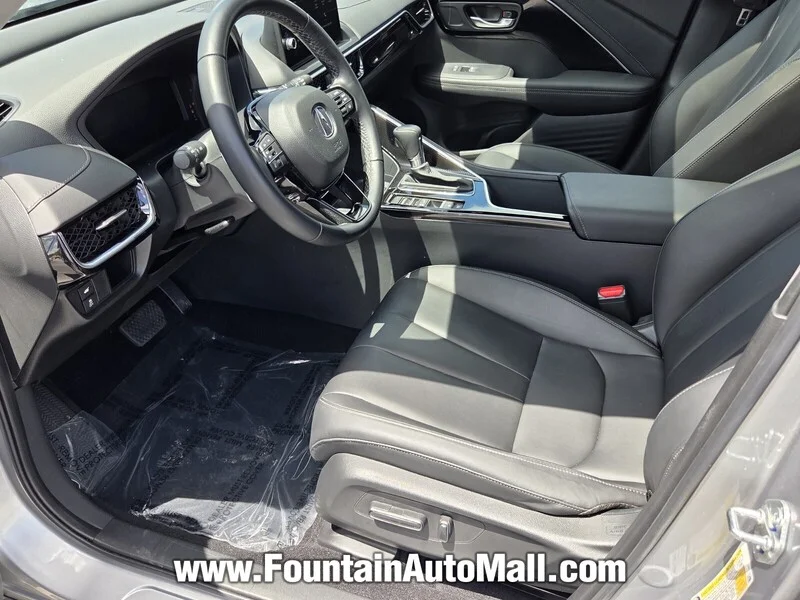 Used 2025 Solar Silver Metallic Acura FWD image 8
