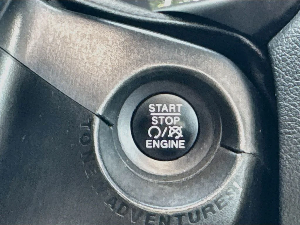 Used 2018 Black Jeep Limited image 18