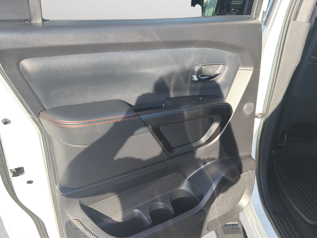 Used 2021 White Nissan PRO-4X image 34