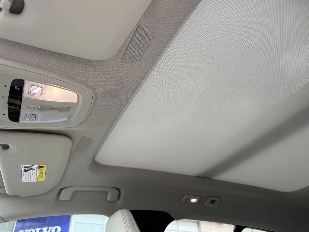2026 Volvo XC40 Plus - Photo 23