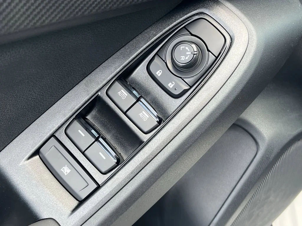 New 2026 CRYSTAL WHITE PEARL Subaru Premium image 17