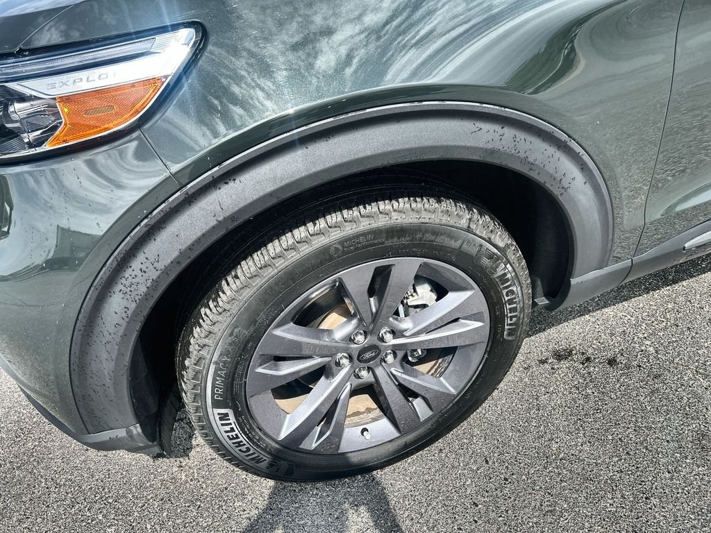 Used 2023 Green Ford XLT image 18