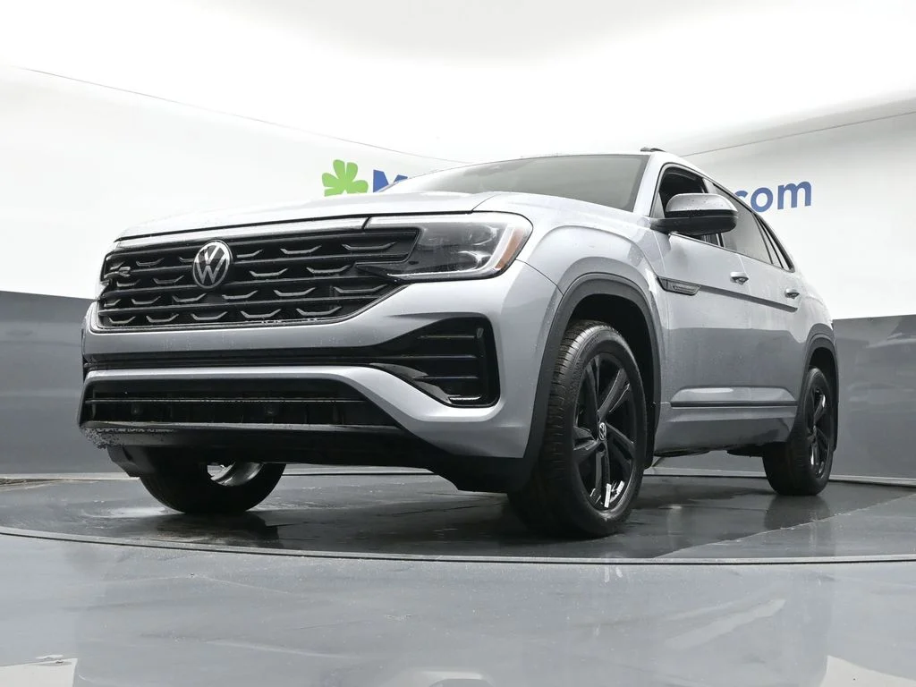 New 2026 Silver Mist Metallic Volkswagen 2.0T SEL R-Line Black image 6
