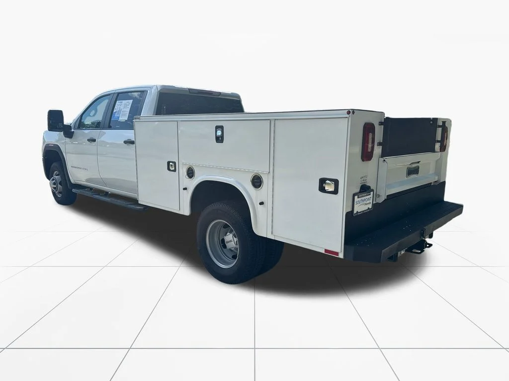 Used 2025 Summit White GMC Pro image 6