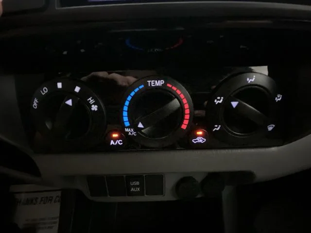 Used 2013 Blue Toyota Base image 18