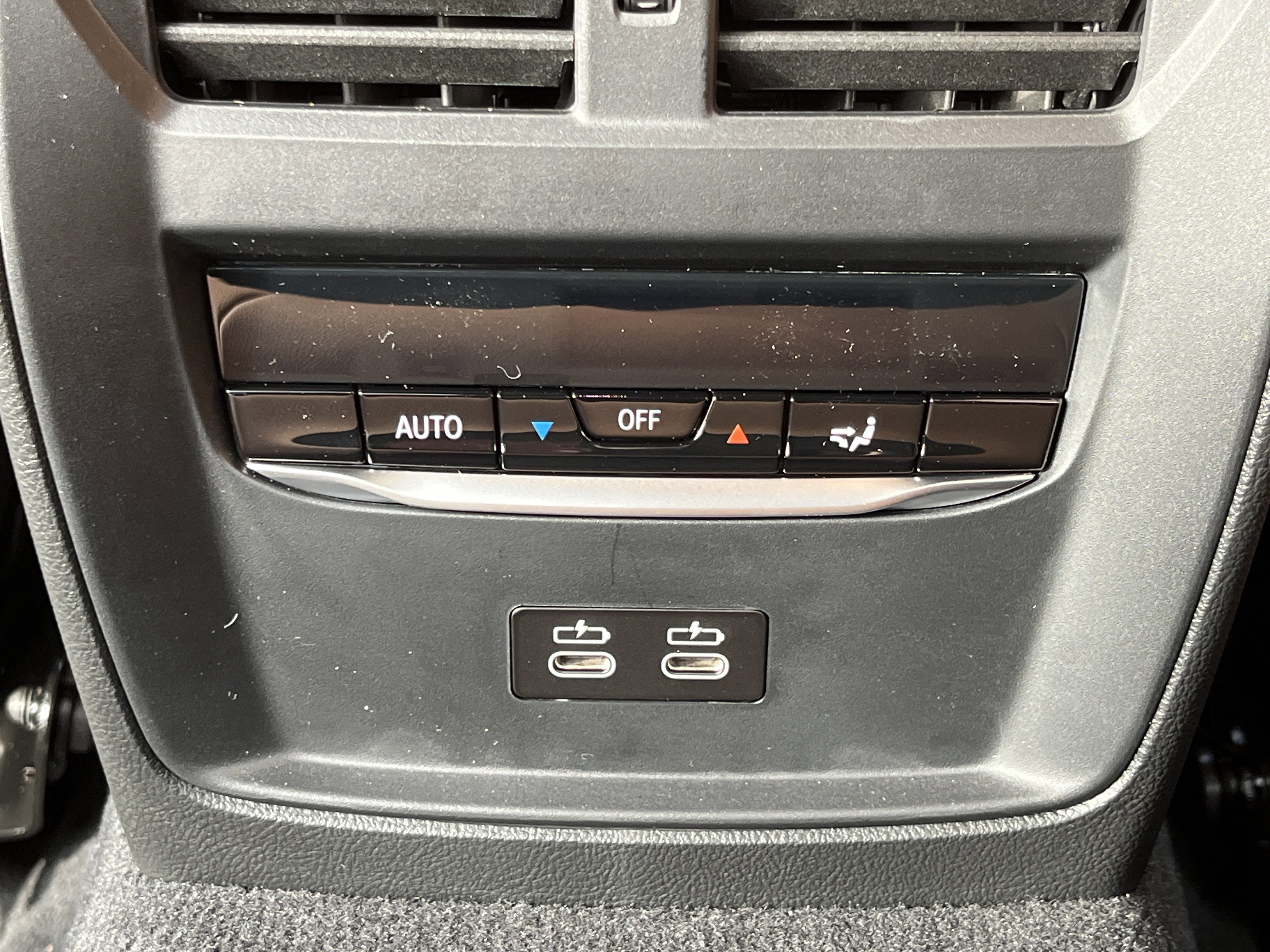 New 2026 Dravit Grey Metallic BMW 330i image 22