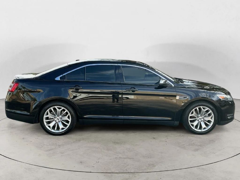 Used 2016 Black Ford Limited image 7