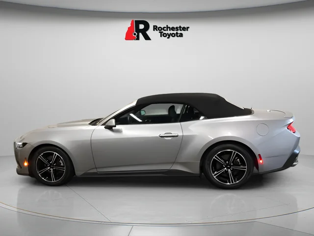 Used 2025 Silver Ford EcoBoost Premium image 4