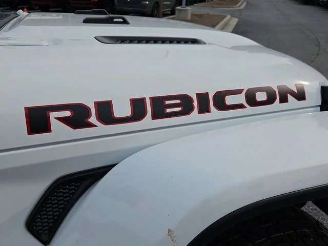 New 2026 Bright White Clear-Coat Exterior Paint Jeep Rubicon image 27
