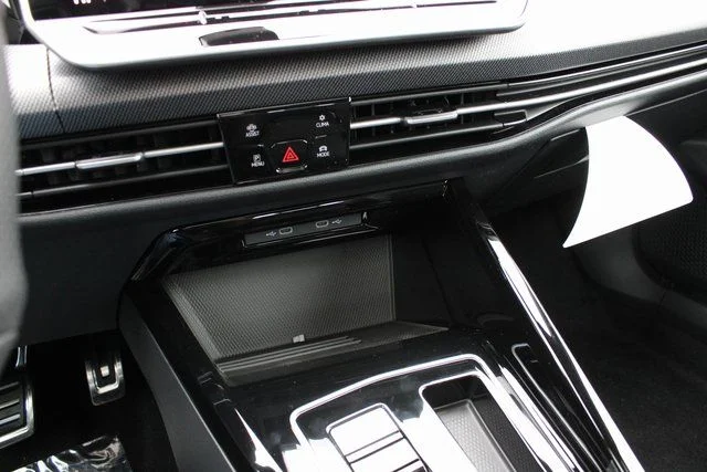 2026 Volkswagen Golf GTI SE - Photo 17