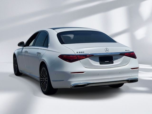 New 2026 MANUFAKTUR Moonlight White Magno Mercedes-Benz S 580 image 5