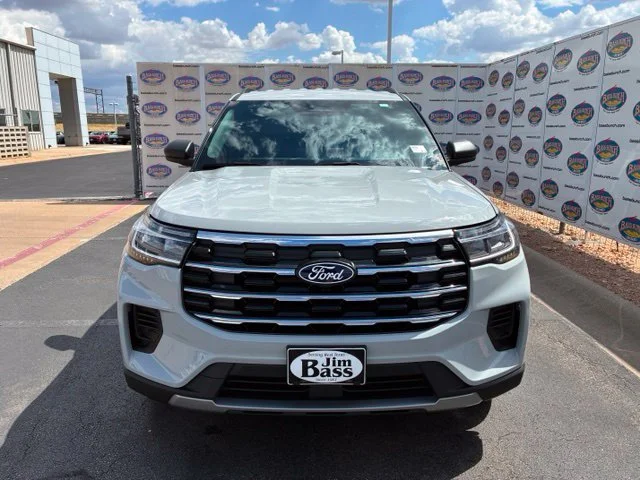 New 2027 Avalanche Gray Ford Active image 3