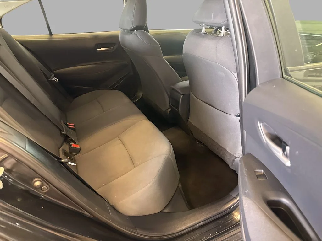 2021 Toyota Corolla LE - Photo 11