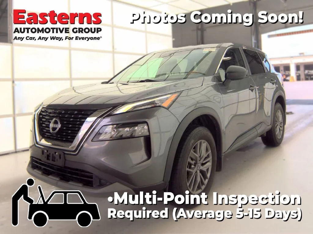 Used 2023 Gray Nissan S image 1
