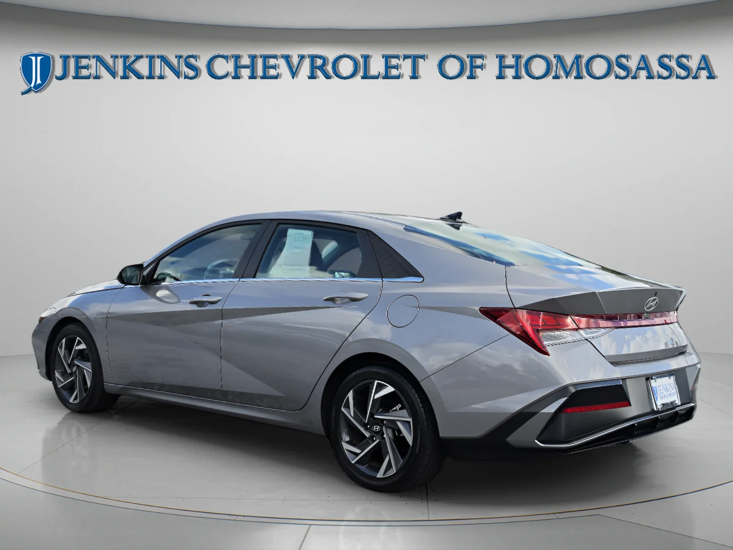 Used 2025 Fluid Metal Hyundai Limited image 8