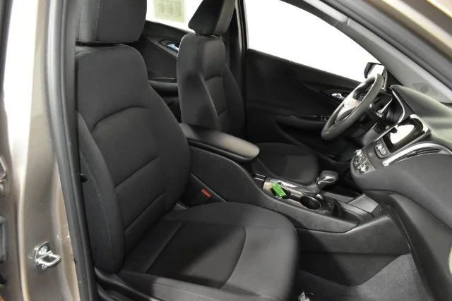 Used 2022 Gray Chevrolet LS image 32
