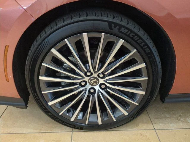 New 2026 Copper Crest Lexus ES 350e PREMIUM image 10