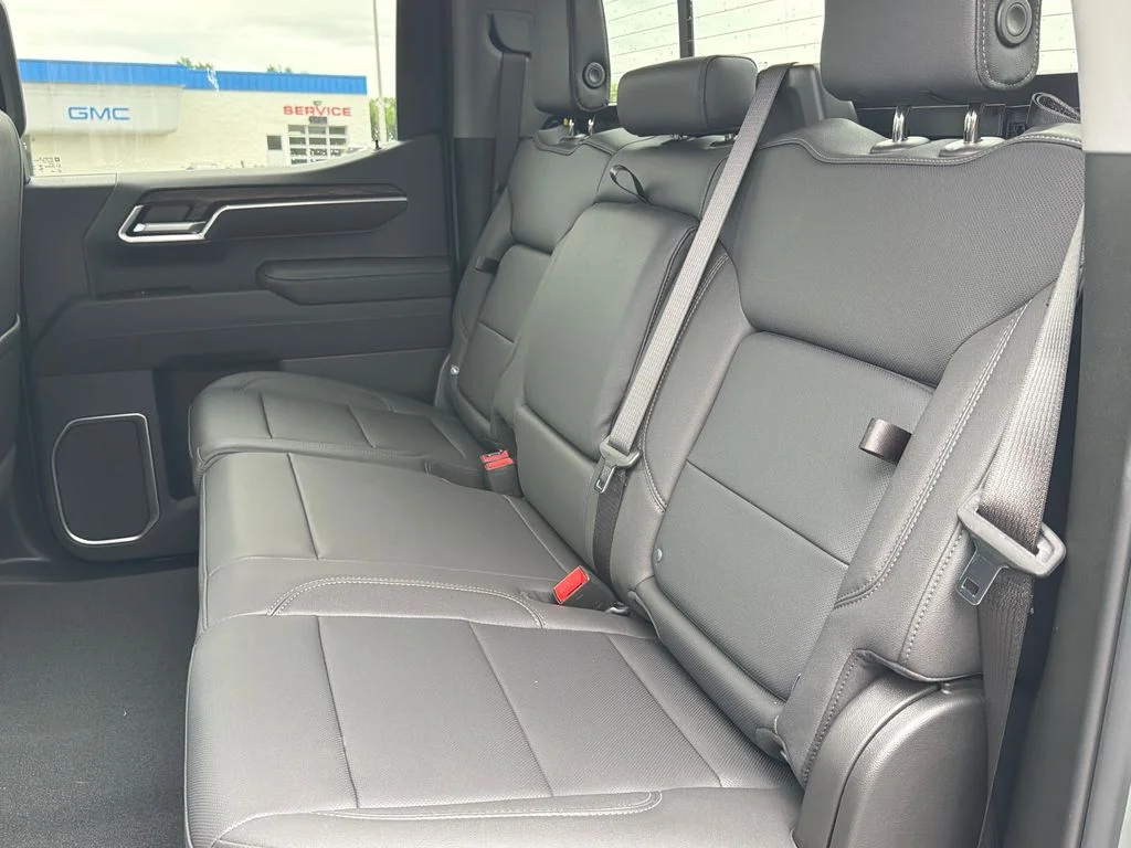 2026 GMC Sierra 1500 SLT - Photo 25